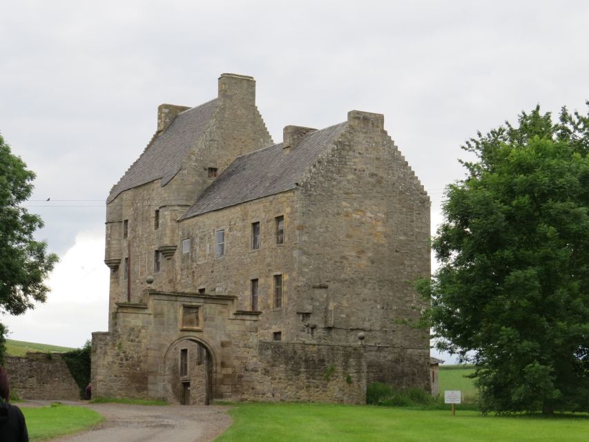 From Edinburgh: Outlander Adventure Day Tour with Entry - Doune Castle as Castle Leoch: entry that makes the film feel real