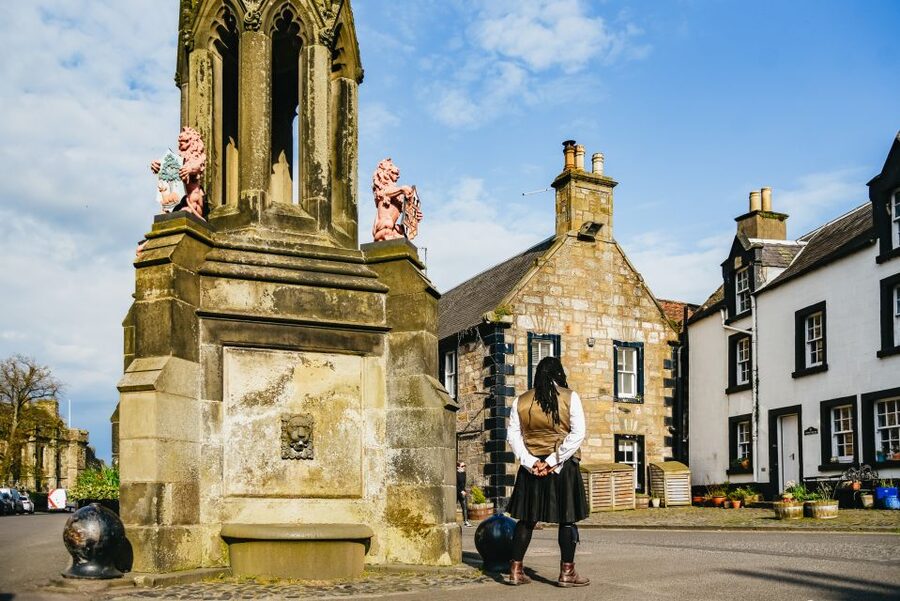 From Edinburgh: Outlander Experience 2-Day Tour - Highland Folk Museum, Falkland Village, and the Ghost-Scene Feeling