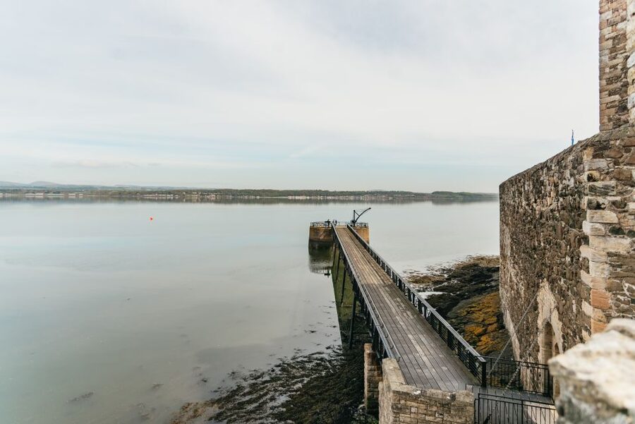 From Edinburgh: Outlander Experience 2-Day Tour - Culross as Cranesmuir and Your Last Hour in the Streets