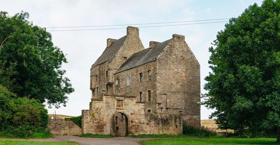 From Edinburgh: "Outlander" Filming Locations Explorer Tour - Doune Castle (Castle Leoch): big screen credibility, easy to love