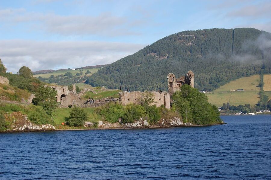 From Edinburgh: Scottish Highlands & Isle of Skye 5-Day Tour - Day 2: Glen Coe and Fort William, With the Glenfinnan Photo Stop