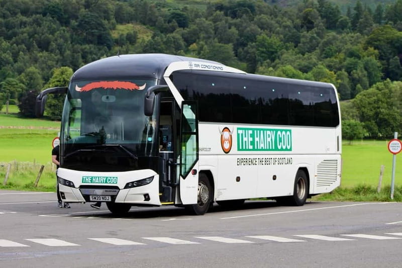 From Edinburgh: Stirling Castle, Kelpies and Loch Lomond - Live guide energy: humor, songs, and those Highland Coos moments