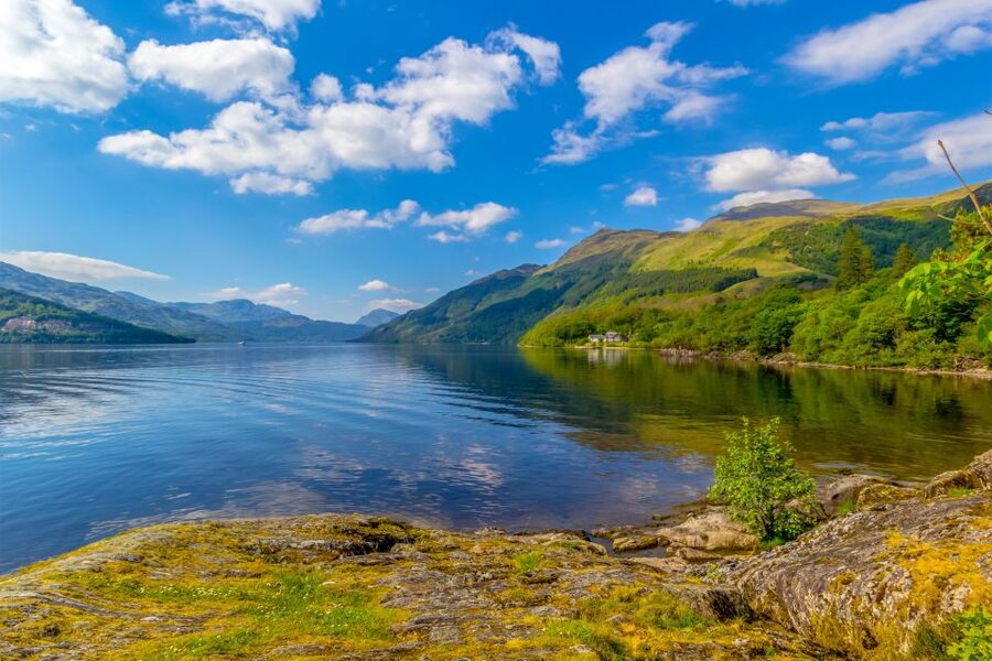 From Edinburgh: Stirling Castle, Loch Lomond & Whisky Tour - A Scotland Sampler Day From Edinburgh