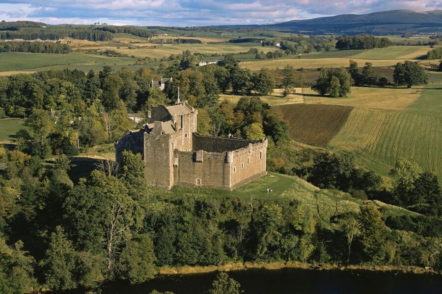 Full-Day Custom Tour: Loch Ness, Glencoe and Highlands - Glencoe’s dramatic views, plus the Three Sisters photo moment