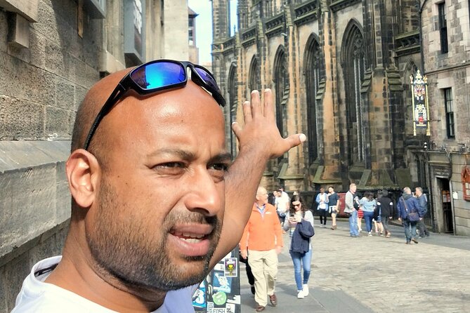 Full Day Tour of Edinburgh Including Lunch With A Local Expert - Portobello Beach, a Real Seaside Suburb and Event Timing