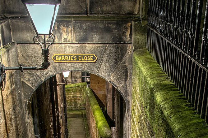 Ghosts, Mysteries, and Witches Tour - Tron Kirk: surveillance, punishment, and the persecution of alleged witches