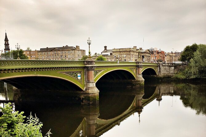 Glasgow in a Day: Family-friendly Private Day Tour from Edinburgh - 9:00 AM to George Square: How the Time Really Gets Used