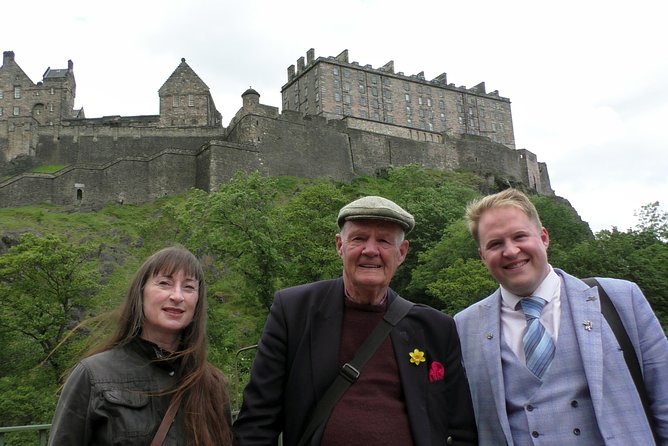 Guided Edinburgh Private Walking Tour - Old Town closes and wynds: the part you can’t fake on your own