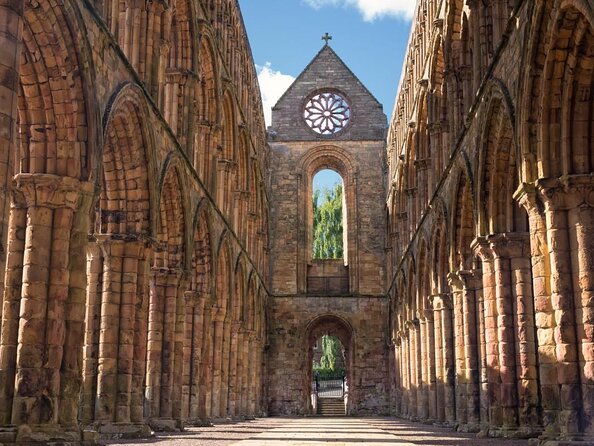 Hadrian's Wall & The Borders Tour from Edinburgh Incl. Admission - What the guide adds, and why it changes the whole trip