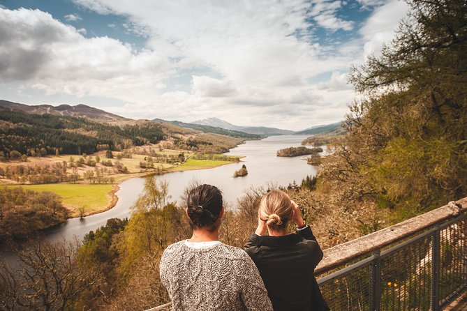 Highland Lochs, Glens & Whisky Day Tour Including Admission - Pitlochry free time and the lunch you choose: a real break from nonstop sightseeing