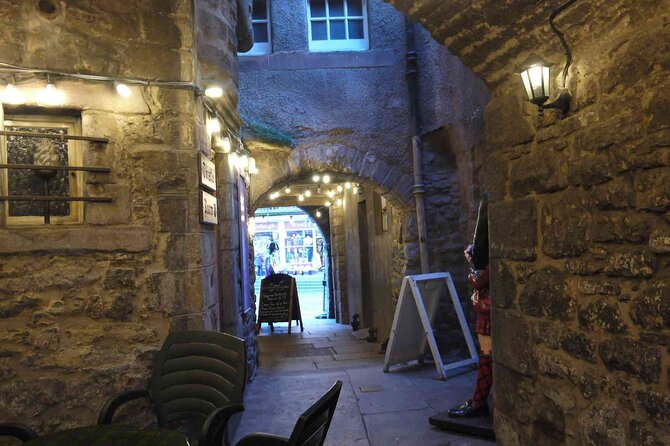 Highlights from the Royal Mile: A Self-Guided Audio Tour - John Knox, Mary Queen of Scots, and Netherbow Port