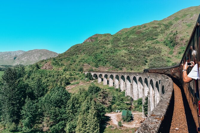 Hogwarts Express and Scottish Highlands Tour from Edinburgh - Meeting point and the 7:15 am reality check