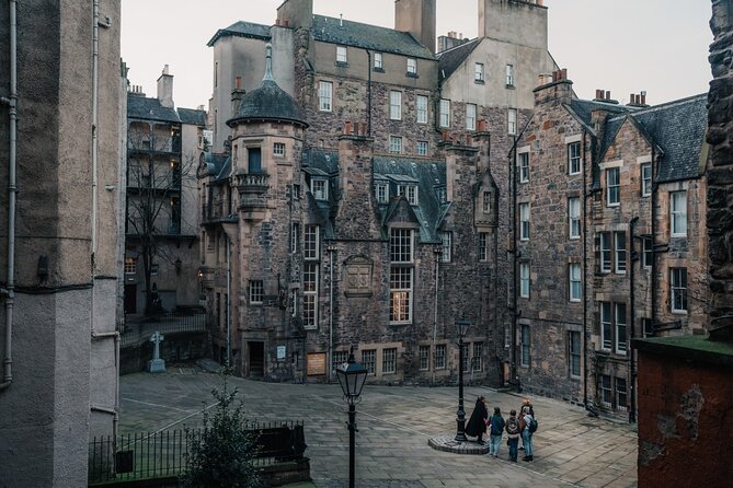 Immersive Old Town Ghost Walking Tour in Edinburgh - Royal Mile finish: more than postcard prettiness