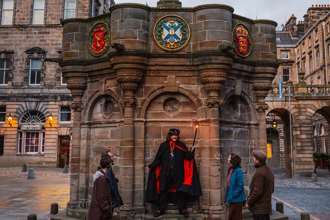 Immersive Old Town Ghost Walking Tour in Edinburgh - Accessibility, sensory needs, and real-world comfort