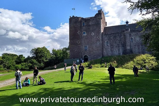Jamie Fraser Outlander tour to Lallybroch tours Edinburgh - A private walking and audio day to Castle Leoch and Lallybroch