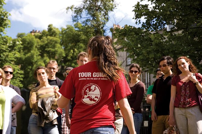 JK Rowling's Harry Potter Walking Tour in Edinburgh - The pace, the group size, and what that means for comfort