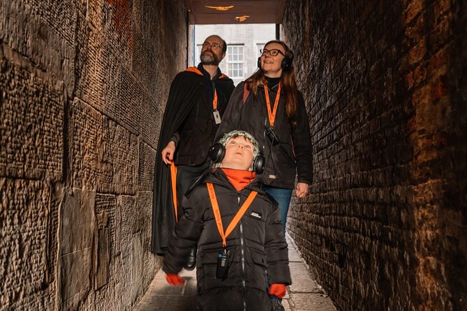 Kids Multi-Sensory Underground Vaults Tour in Edinburgh - How the stops connect into one story (and why that matters)