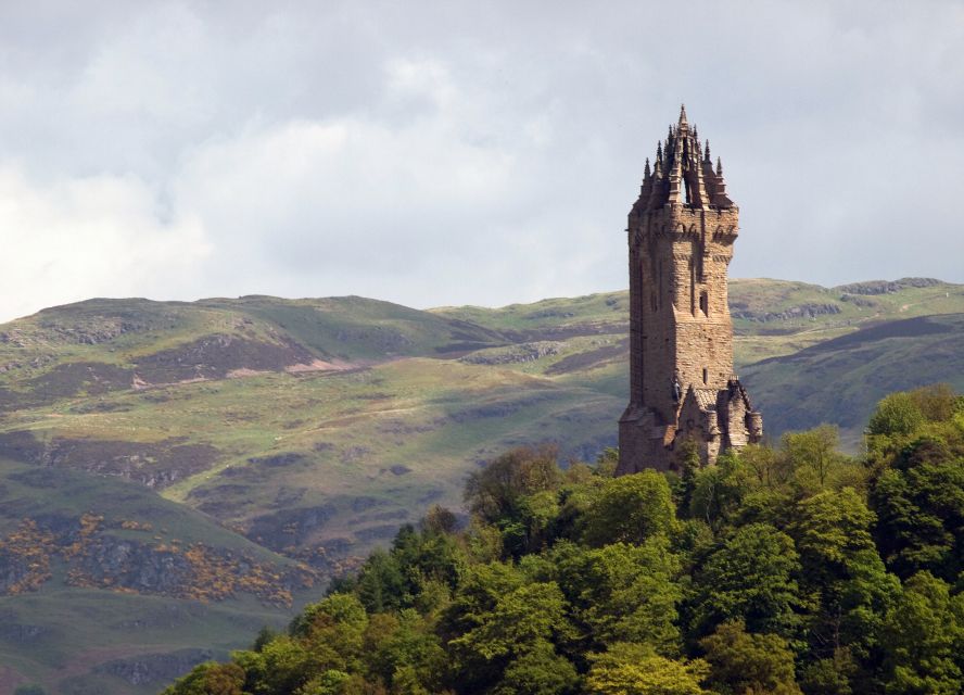 Loch Lomond, Stirling Castle, & Kelpies Tour from Edinburgh - The Kelpies in real life: 30 metres of “how is this real?”