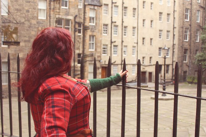 Magical Walking Tour in Edinburgh - George IV Bridge, closing the loop with architecture and mood
