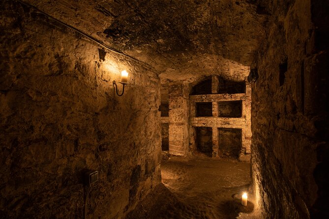 Multi-Sensory Haunted Underground Vaults Tour in Edinburgh - Mercat Cross start: where the tour sets the tone
