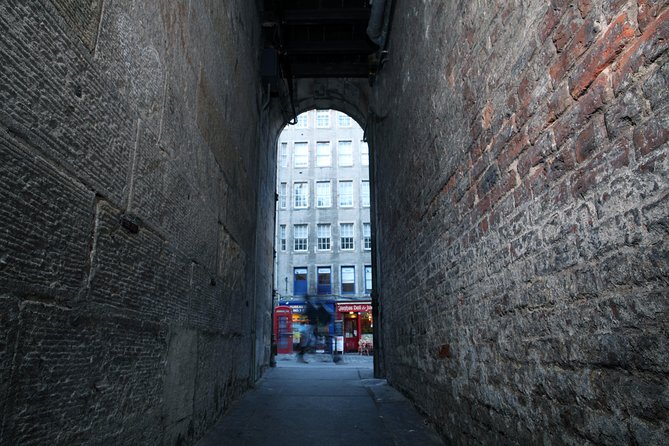 Multi-Sensory Small-Group Historic Vaults Tour in Edinburgh - Vaults Museum stop: connecting artifacts to the walk