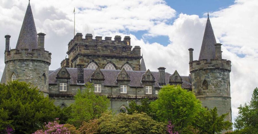 Oban, Lochs & Inveraray Full-Day Tour from Edinburgh - What the tour guide really changes, from Neil to Keith to Cameron