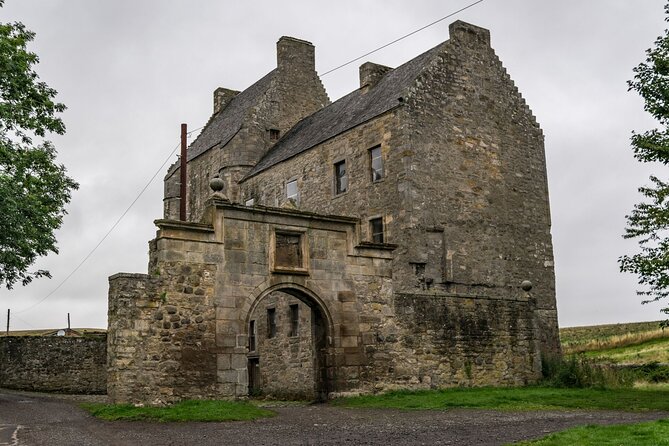 Outlander Filming Locations Day Tour from Edinburgh - Culross for Cranesmuir: A Calm Walk Where Lunch Fits