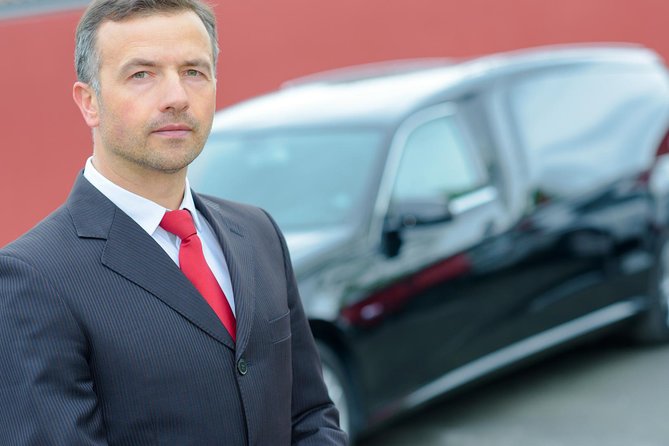 Private Airport transfer From or to Edinburgh airport (One way transfer) - Key takeaways before you book