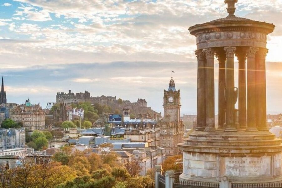 Private Custom Tour with a Local Guide in Edinburgh - 2 to 8 hours: the format that fits your real schedule