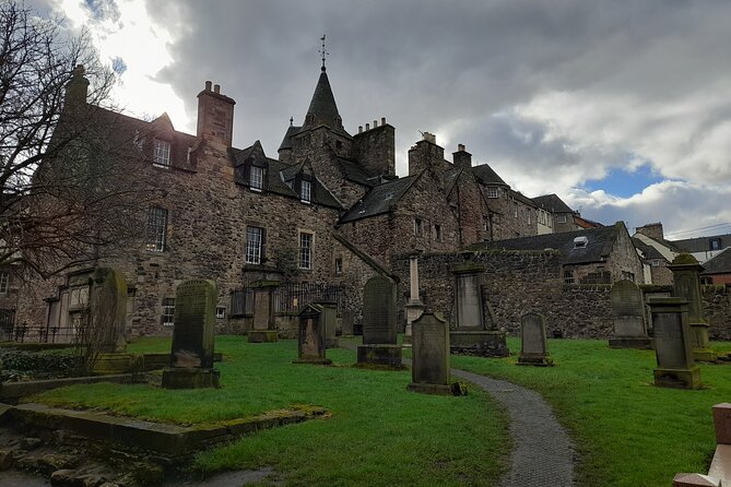 Private Dark History Tour: Eerie Edinburgh - Beyond the World’s End: Netherbow and Canongate’s Bloody Corners