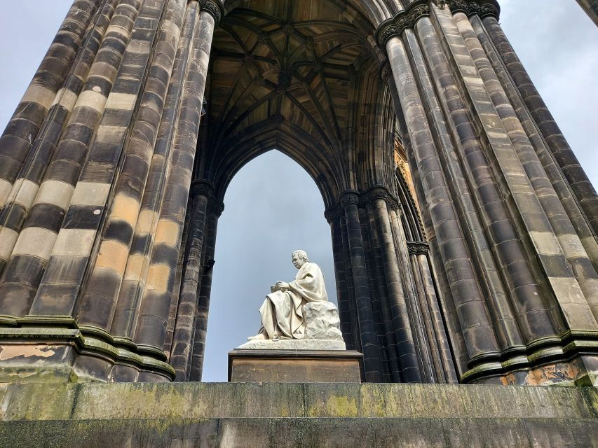 Private Discovery Tour: Edinburgh's Strange & Secret History - UNESCO Old Town and New Town: seeing both halves properly
