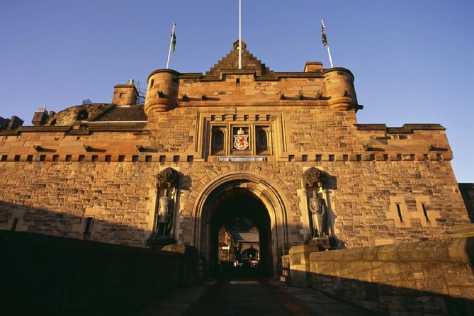 Private Edinburgh Castle Tour - Key Highlights in 5 Minutes