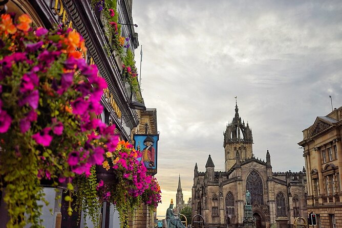 Private Edinburgh driving tour - How the hotel pickup and private car changes your day