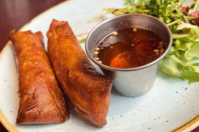 PRIVATE Edinburgh Food Tours - Old Town, Leith - Castle Views First, Then Real Old Town Eating