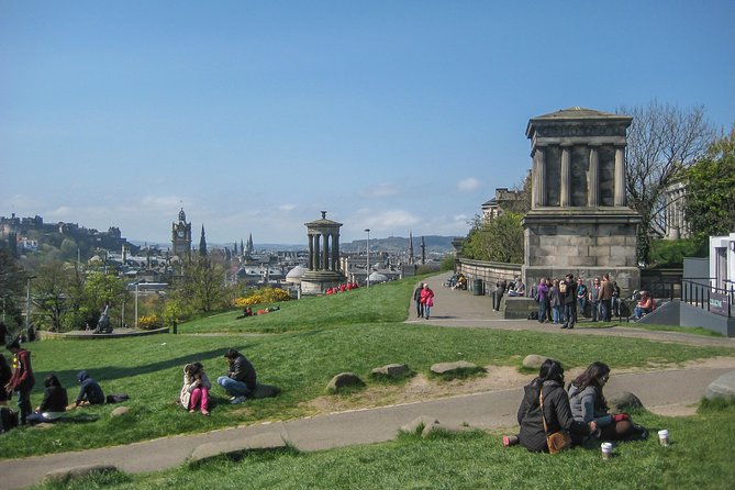 Private Edinburgh Tour for Families with a Local, 100% Personalized - Camera Obscura and World of Illusions for Ages 5 to 15