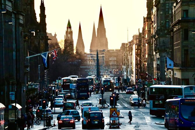 Private Food Tour of Edinburgh with Haggis, Scotch & More - Pausing at the Sir Walter Scott Monument