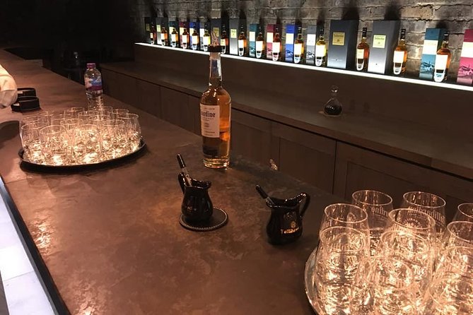 Private Highland Whisky Tour- Three distilleries - From Edinburgh - Two Whiskies Per Stop: How to Taste Smarter Without Getting Foggy