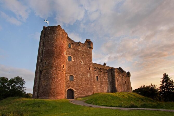 Private Outlander Tour from Edinburgh - VIP-Class minibus and private flexibility from Edinburgh