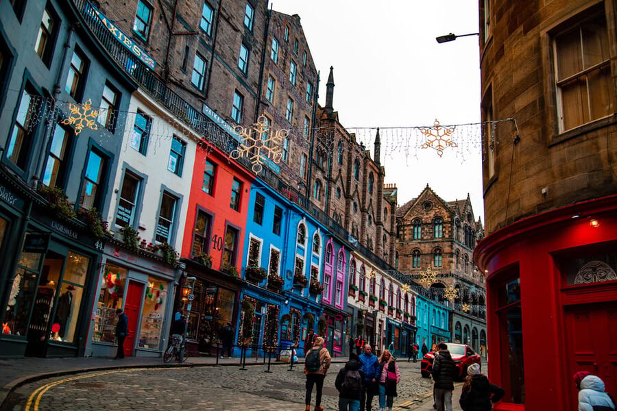 Private tour: discover the city which inspired Harry Potter - Greyfriars Kirkyard, where name clues do the talking