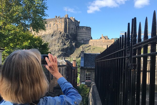 Privately Guided Day Tour of Edinburgh in Luxury Minivan - Holyroodhouse Palace and Edinburgh Castle: plan for the ticket extra