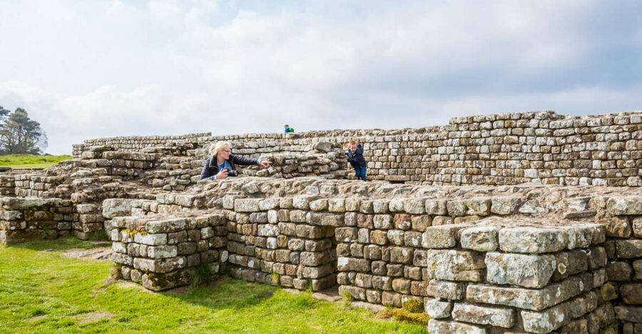 Rosslyn Chapel and Hadrian's Wall Small Group Day Tour - Key highlights at a glance