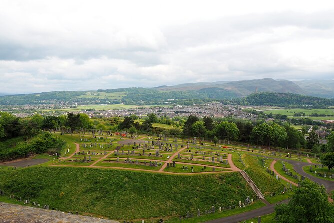 Rosslyn Chapel, Dunfermline Abbey and Stirling Castle Day Tour - Who this day tour fits best