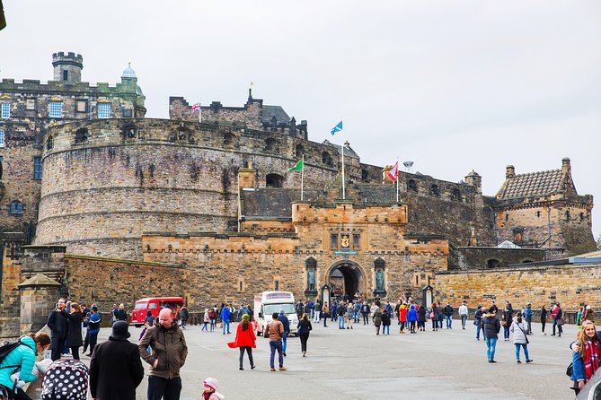 Royal Edinburgh Ticket - Hop-On Hop-Off and Attraction Admissions - Booking value: is $105.41 a smart buy?