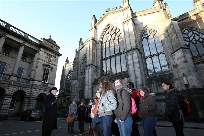 Royal Mile and Edinburgh Castle - Small Group Walking Tour - Meet at Mercat Cross and Start With the Royal Mile’s Power Points