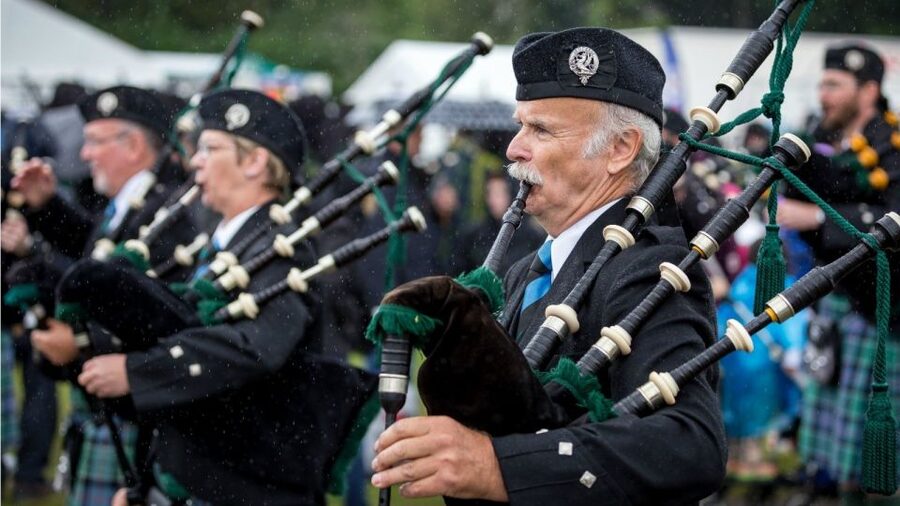 Scottish Highland Games Day Tour from Edinburgh - The Ride Out of Edinburgh: What the Mercedes-Coach Really Means