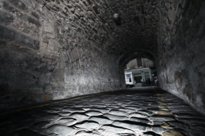 Small Group Edinburgh Underground Vaults & Graveyard Ghost Tour - Canongate Kirkyard at the Canongate Kirk: Famous Names and Dark Reputation