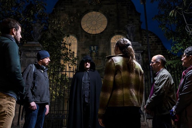 Small Group Edinburgh Underground Vaults & Graveyard Ghost Tour - Timing, Walking Pace, and What to Wear in Edinburgh Evenings