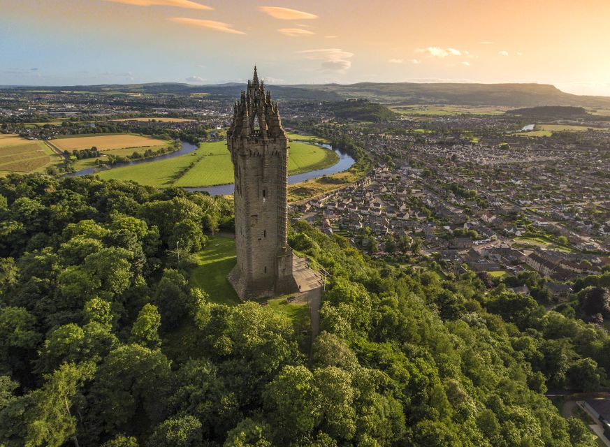 Stirling, Highlands & Destilería desde Edimburgo en español. - What’s Included in Edinburgh: Walking Time and a Ghost Tour