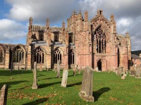 Stone & Story: Rosslyn Chapel & Melrose Abbey Private Day Trip - Stop 2: Melrose Abbey and Robert the Bruce’s heart