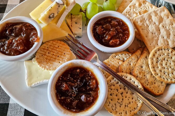 Tailored Premium Edinburgh Food Tour with Highest Quality Dishes - New Town: views, modern bites, and the Edinburgh of today